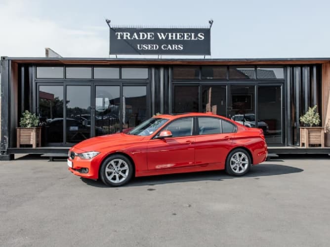 BMW 3 Series 320i Auto (F30) - Image 1